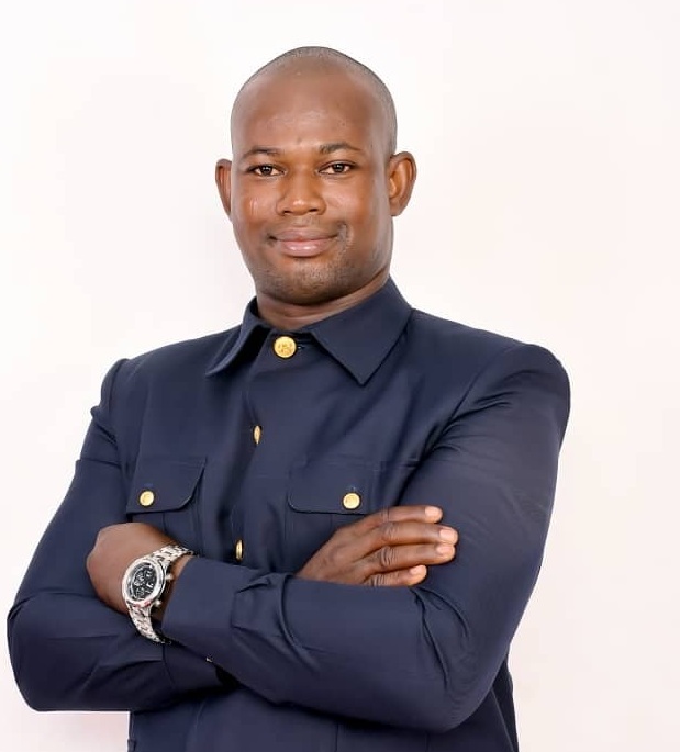 Justin Dibé LANOGA - Directeur Manager